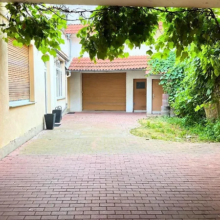 4rent - Monteurzimmer * Worms